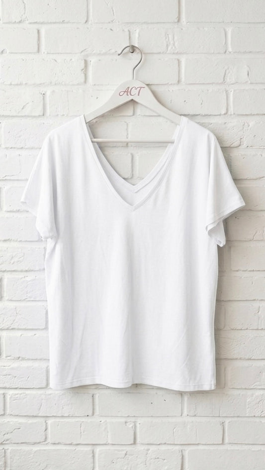 Camiseta basic cuello pico +4 colores