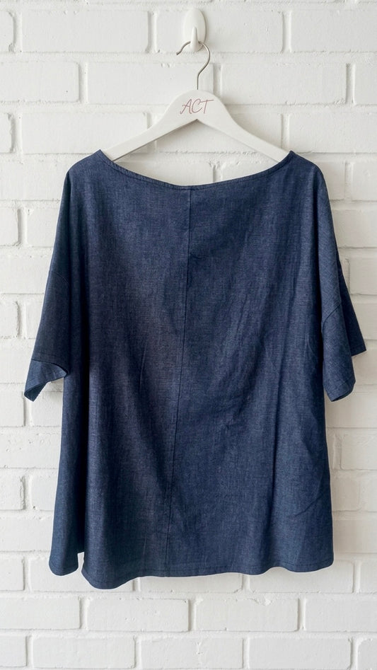 Blusa cambray denim asimétrica