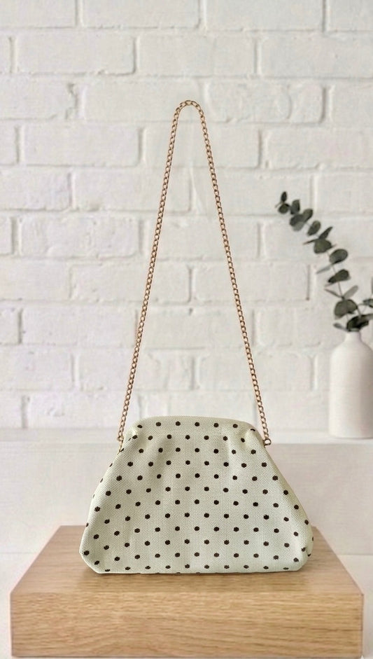 Bolso Clutch Topos +1 color