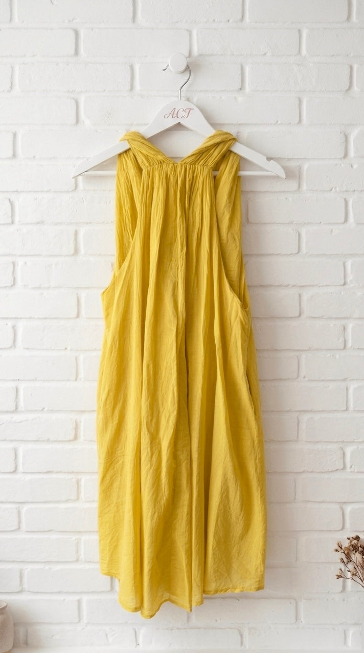 Vestido corto oversize tirante fruncido