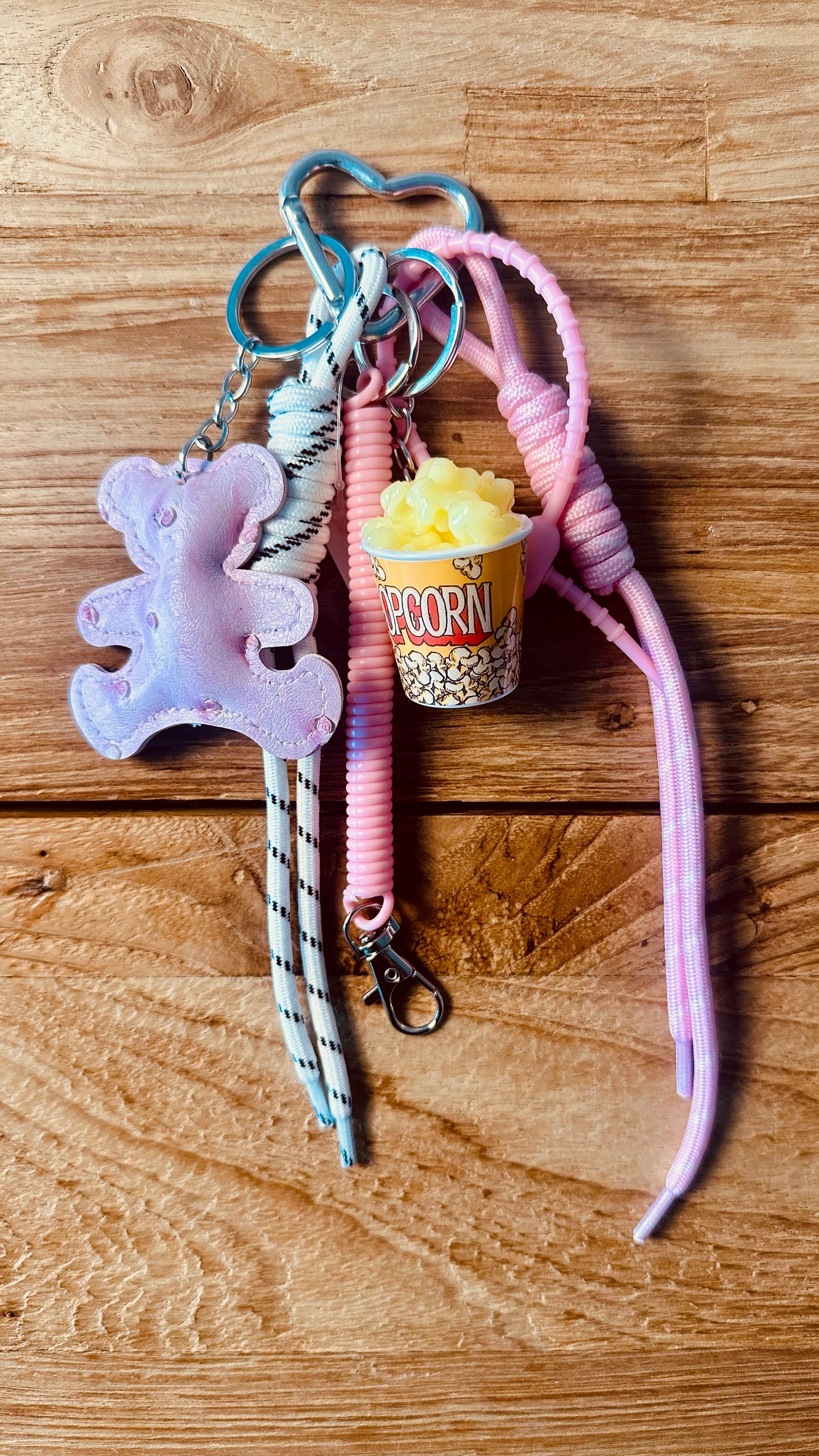 Llavero charm popcorn +1 color