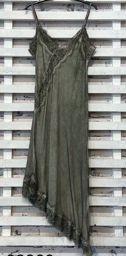 Vestido lencero pico +6 colores