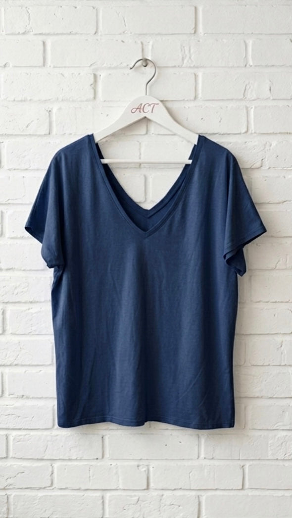 Camiseta basic cuello pico +4 colores
