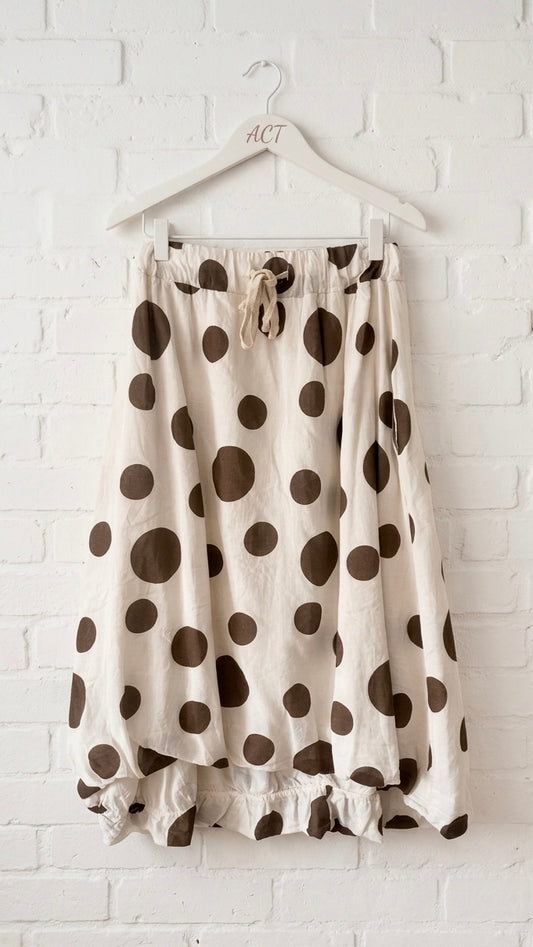 Falda maxi lunares