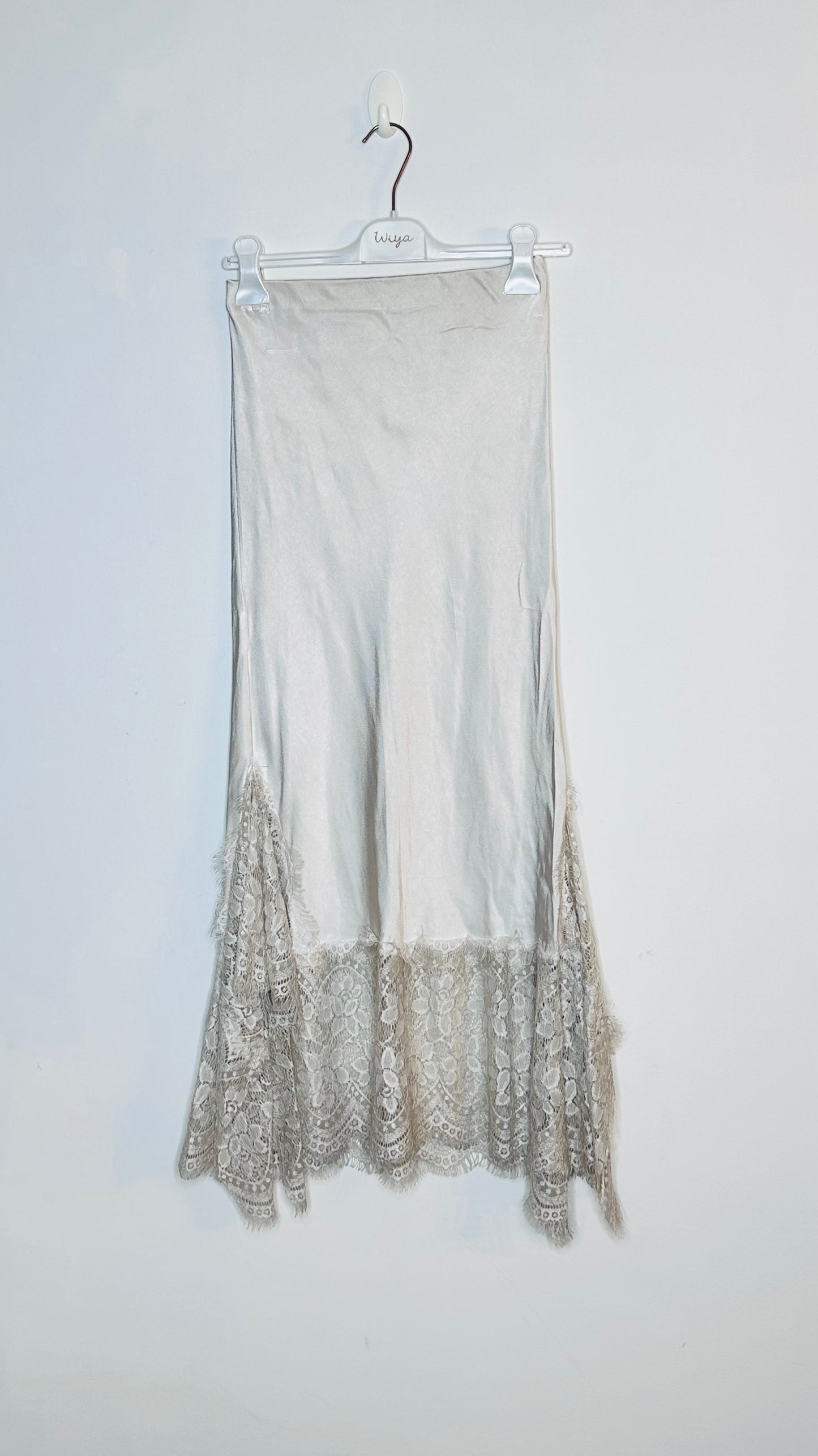 Falda de raso Sofía +5colores