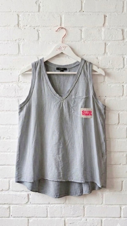 Camiseta good vibes +5 colores