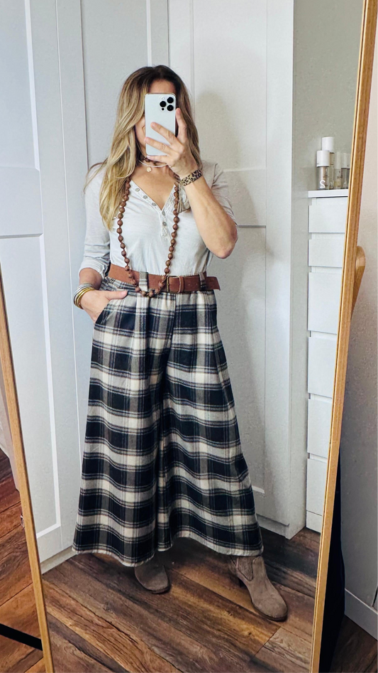 Pantalón culotte de cuadros +1color