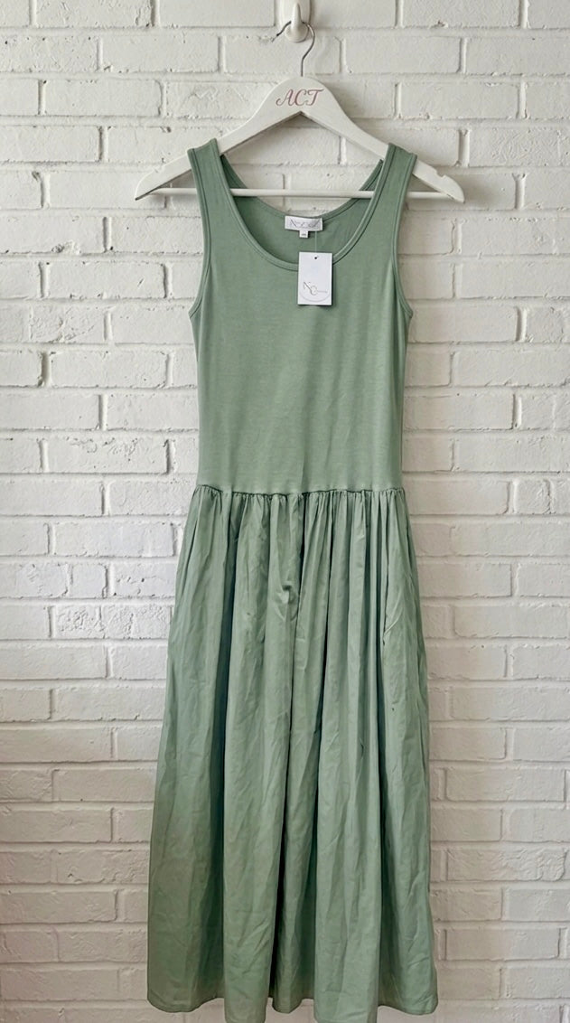Vestido combinado con punto
