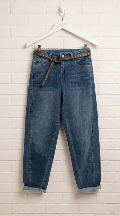 Pantalón Vaquero Mom Fit Cinturón