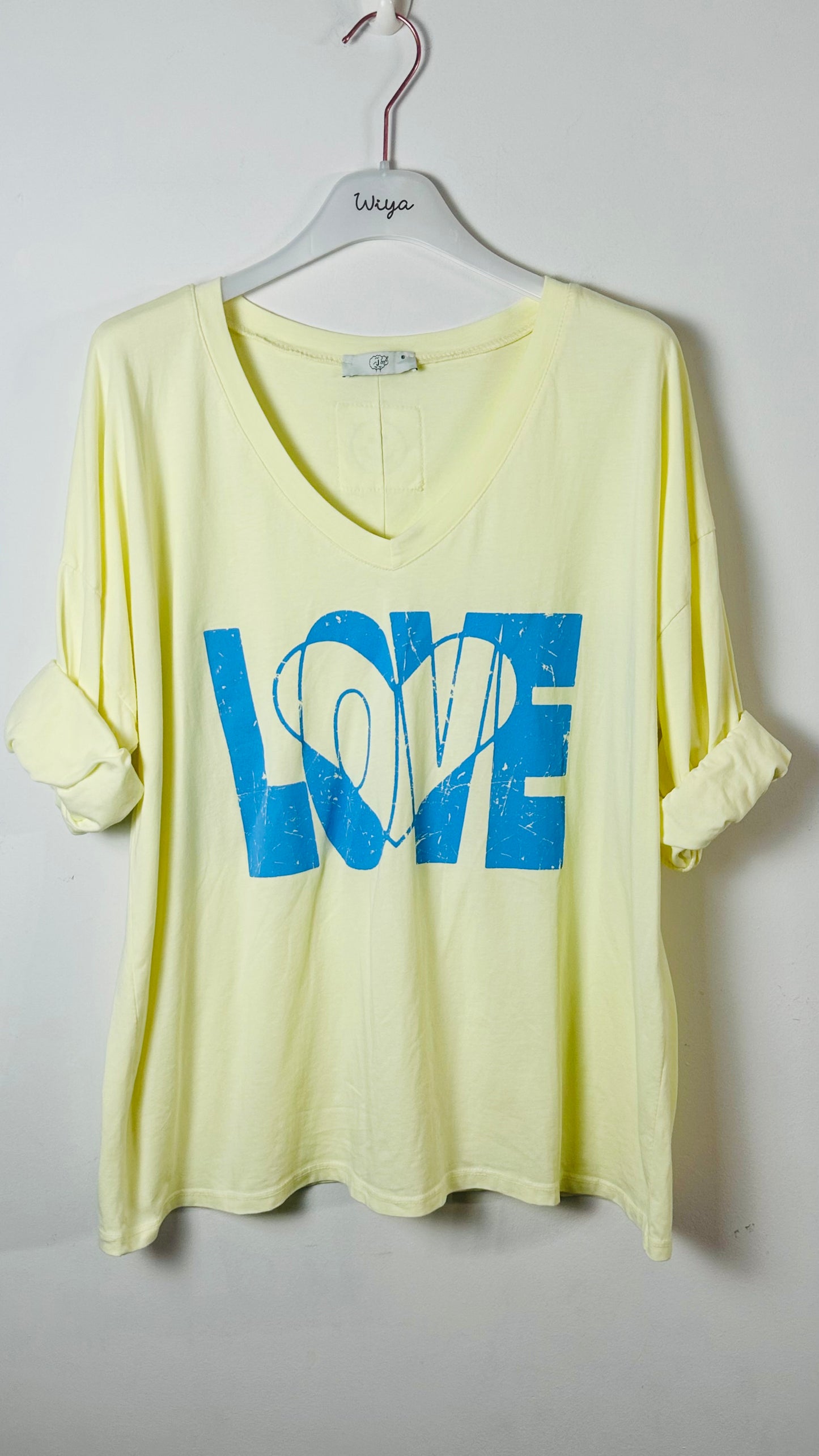 Camiseta love +3 colores