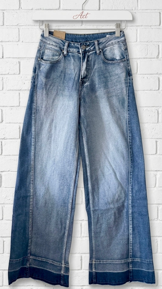 Pantalón tejano contraste