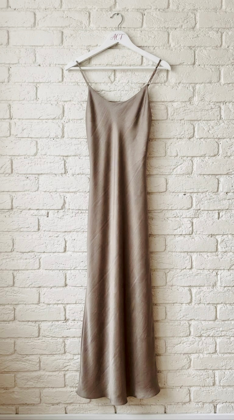 Vestido Slik Elegance +3 colores