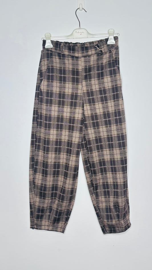 Pantalón cuadros bombacho +1 color