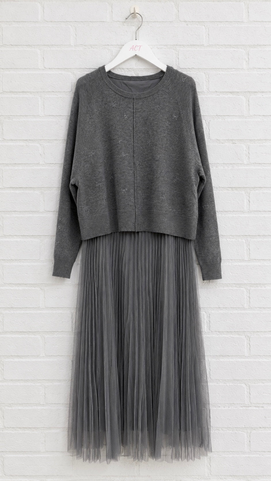 Vestido de Punto Bordado y Tul +3 colores