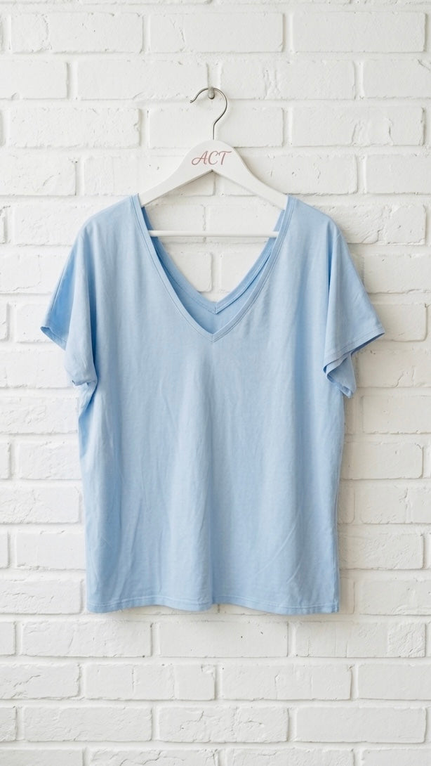 Camiseta basic cuello pico +4 colores