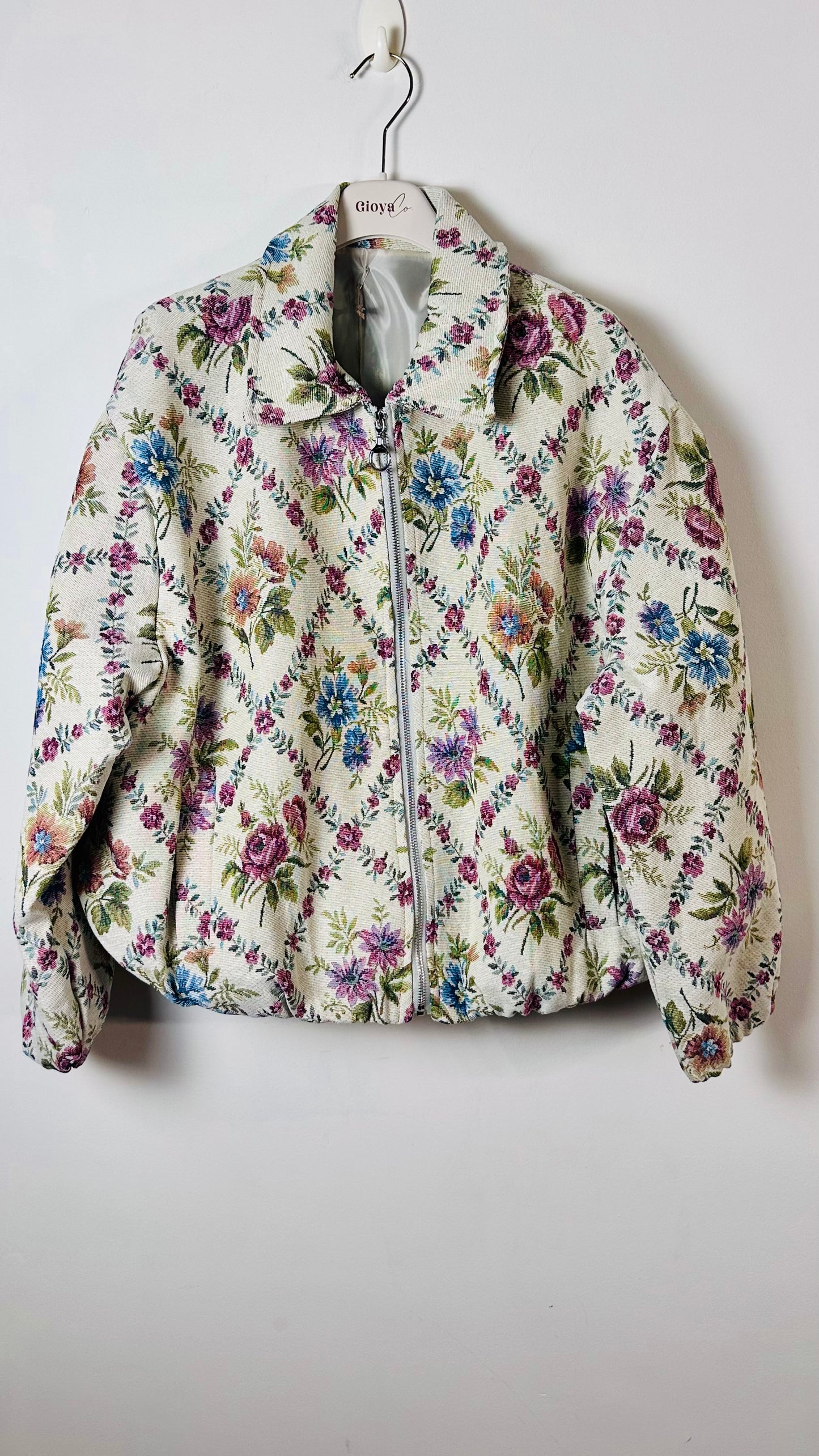 Chaqueta floral +1 color