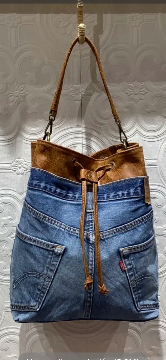 Bolso bombonera levis +1 color