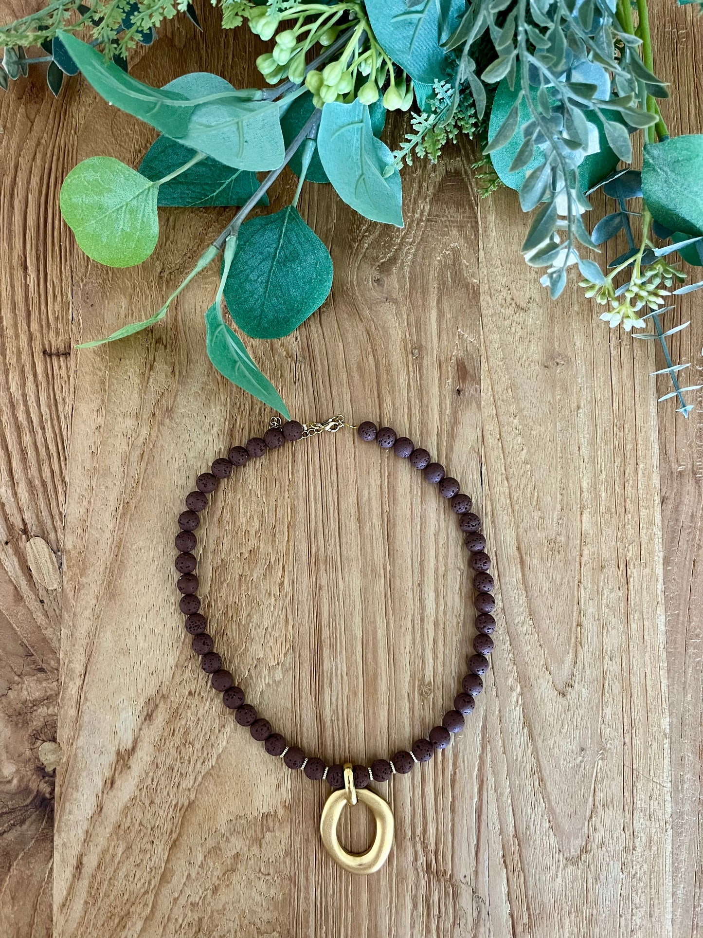 Beaded choker with pendant