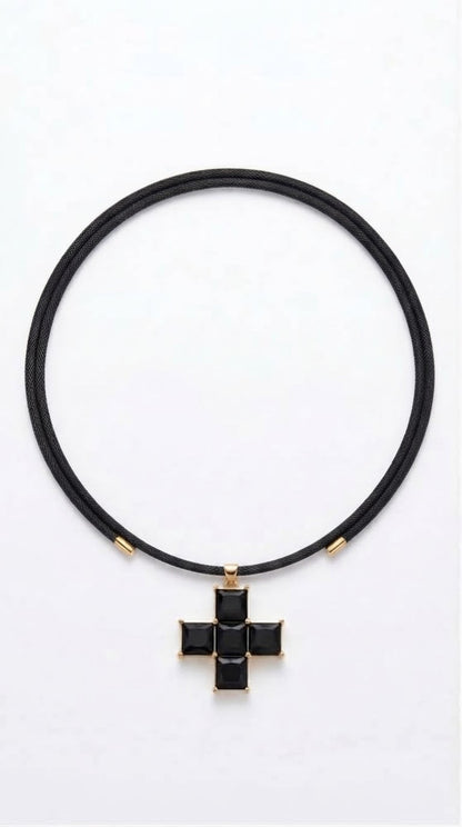 Collar de Cordón Magnético Cruz Cuadrada +3 colores